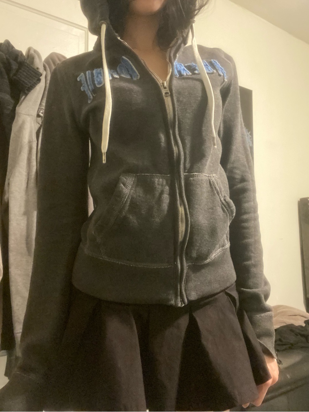 Y2K Abercrombie & Fitch Women's Charcoal Zip-Up Hoodie - Picture 5 of 9